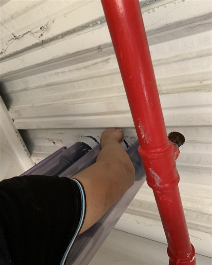 無縫補孔_下方作業